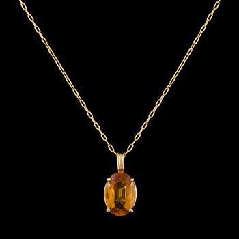 189. PENDANT, oval cut yellow sapphire, 2.79 cts.