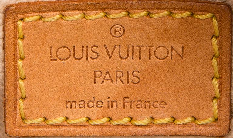 NECESSÄR, Louis Vuitton.