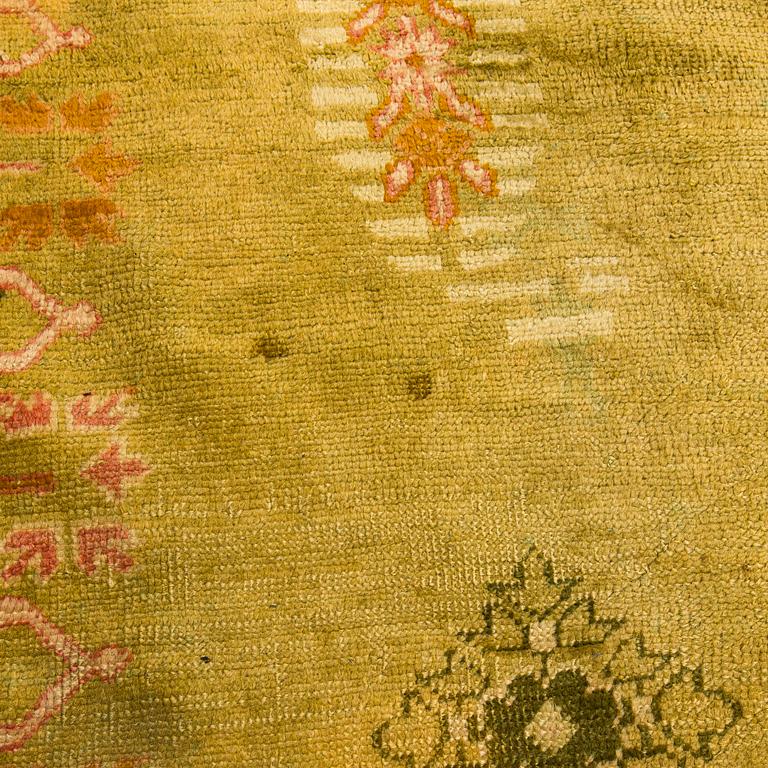 Greta Skogster-Lehtinen, a 1920s rya rug' for Aaltosen Mattokutomo Kiikka Finland. Circa 390 x 320 cm.