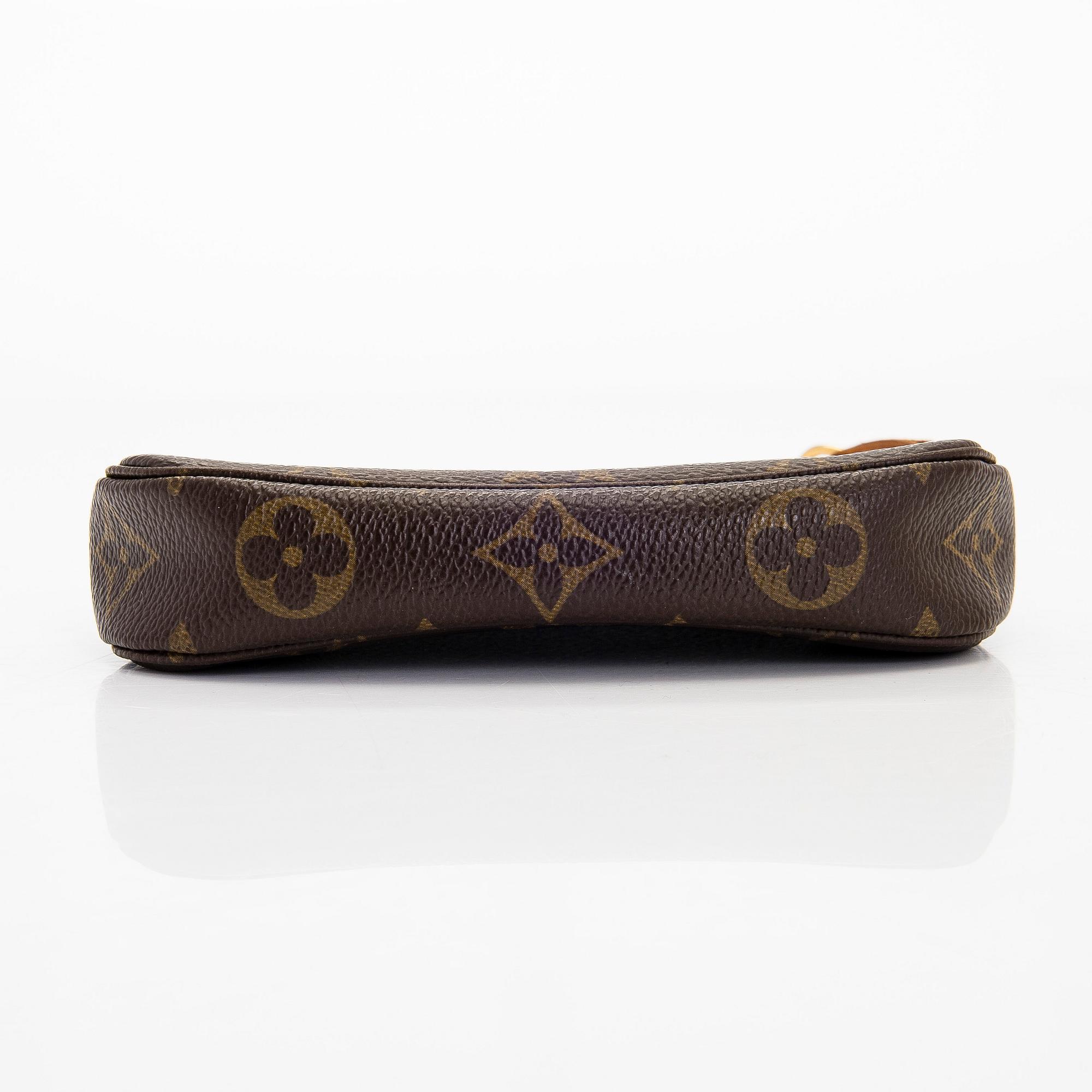 Louis Vuitton, "Mini Pochette Accessoires".