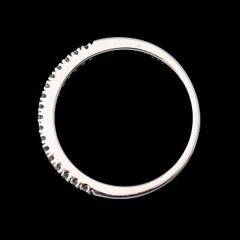 RING, 14k vitguld, diamanter tot ca 0.20 ct.
