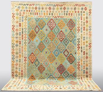 A rug, Kilim ca 346 x 258 cm.