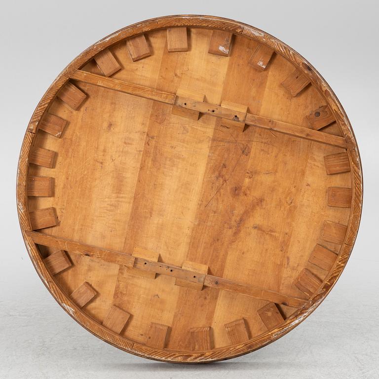 A mahogany salon table, around the mid-19th Century.