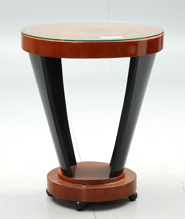 BORD. Art Deco, 1900-talets första hälft.