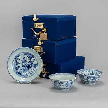 A group of two blue and white bowls and a dish, South East Asian, 17th Century.