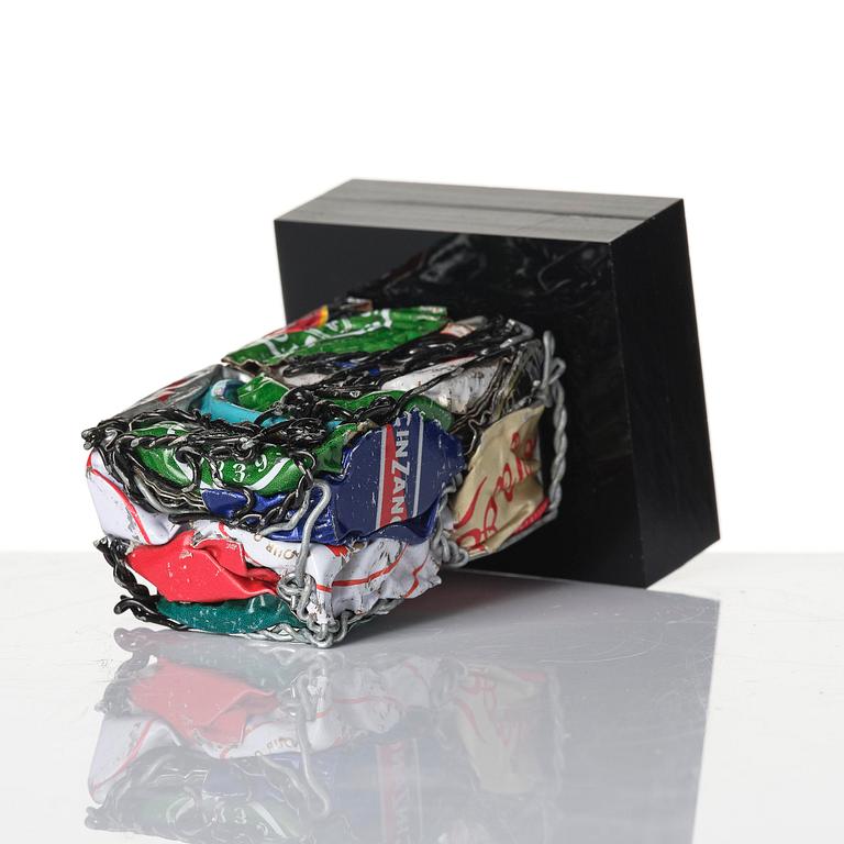 César Baldaccini, "Compression de capsules".