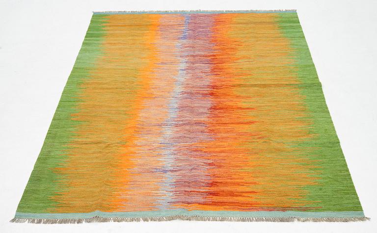 A kilim carpet, ca 253 x 180 cm.