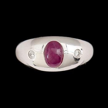 RING, 18 k vitguld, med rubin och briljantslipade briljanter 0.10 ct, AWC. Total vikt ca 6 g.
