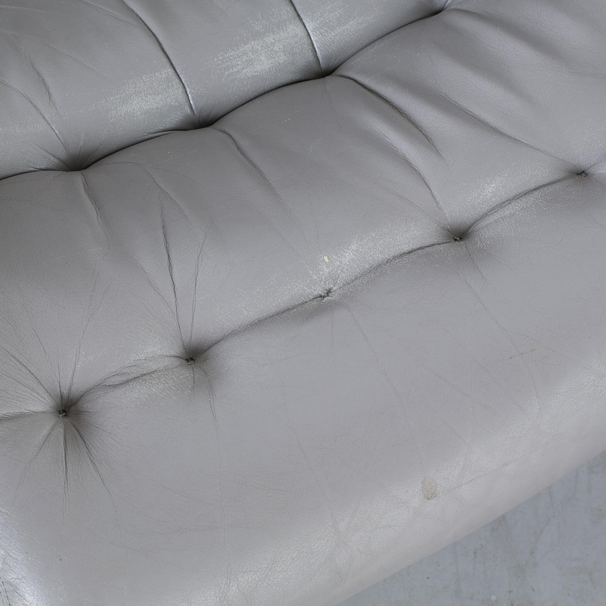 A COUPLE OF BRUNO MATHSSON ARMCHAIRS.