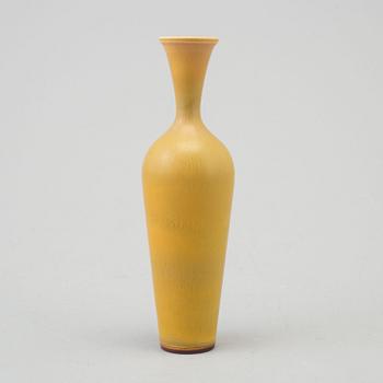 BERNDT FRIBERG, a stoneware vase, Gustavsberg studio, Sweden 1968.