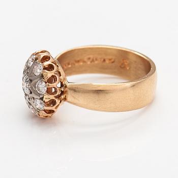 Eero Rislakki, Sormus, 14K kultaa, timantteja n. 0.85 ct yht. Westerback, Helsinki 1959.