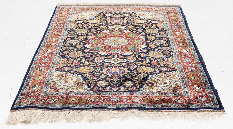 Carpet, oriental, approx. 147 x 97 cm.