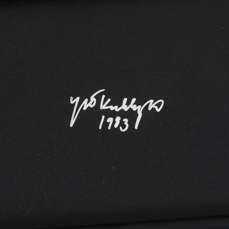 Yrjö Kukkapuro, tuoli, "Vino", Avarte 1980-luku, signeerattu Yrjö Kukkapuro -83.