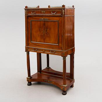 CHIFFONJÉ, empire, 1800-talets första hälft.