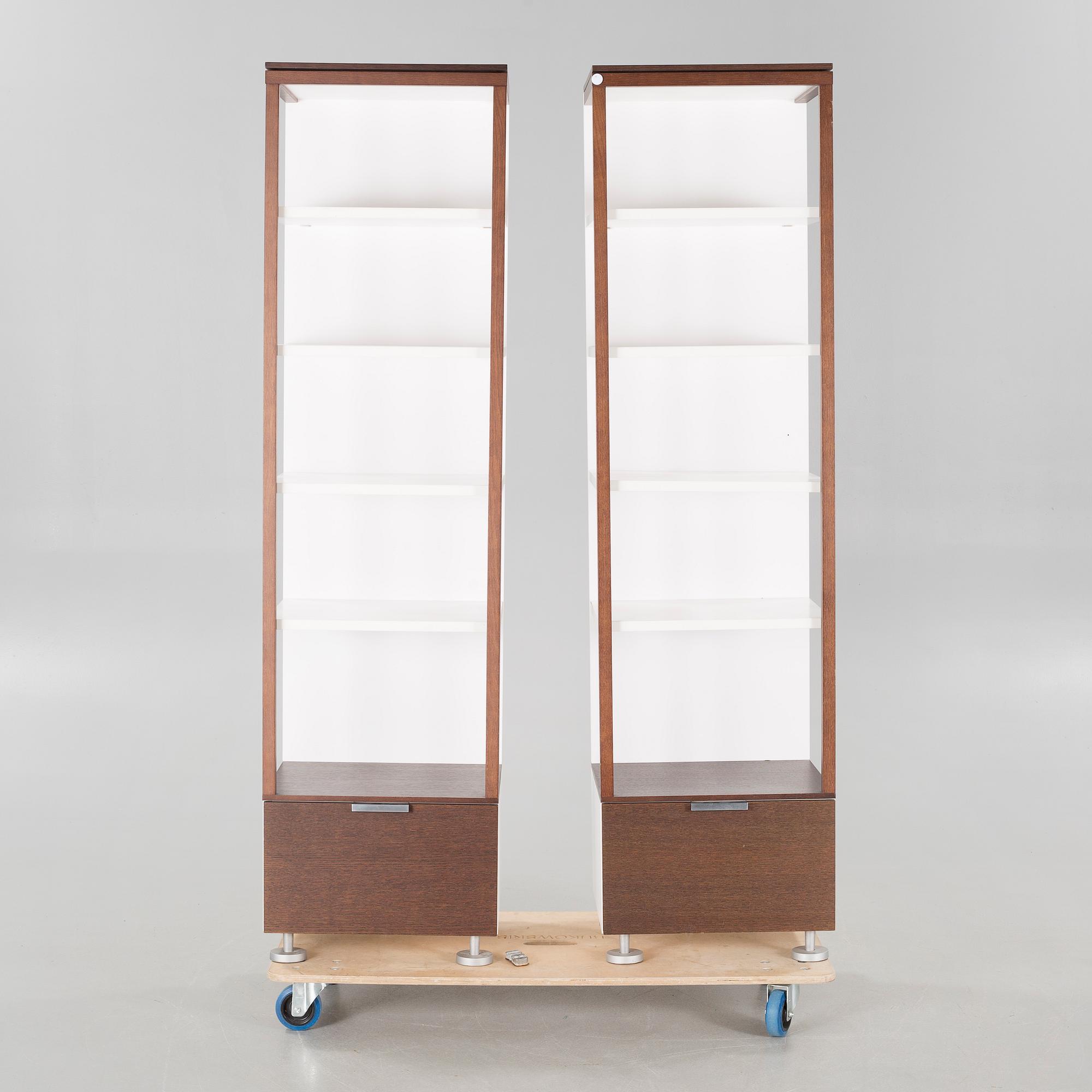 A pair of 21th century shelfs, probably by Ligne Roset.