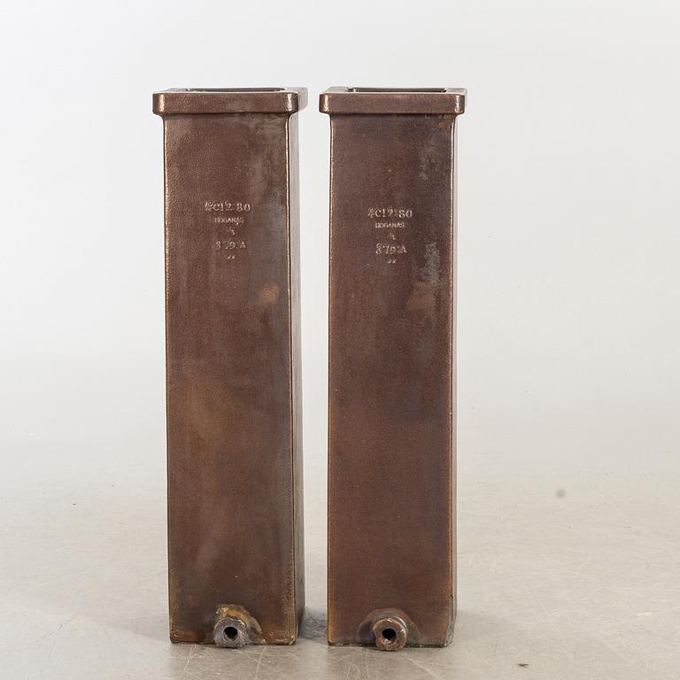 FÖRVARINGSKÄRL HÖGANÄS, 2 st, saltglaserat stengods, 1900-talets första del.