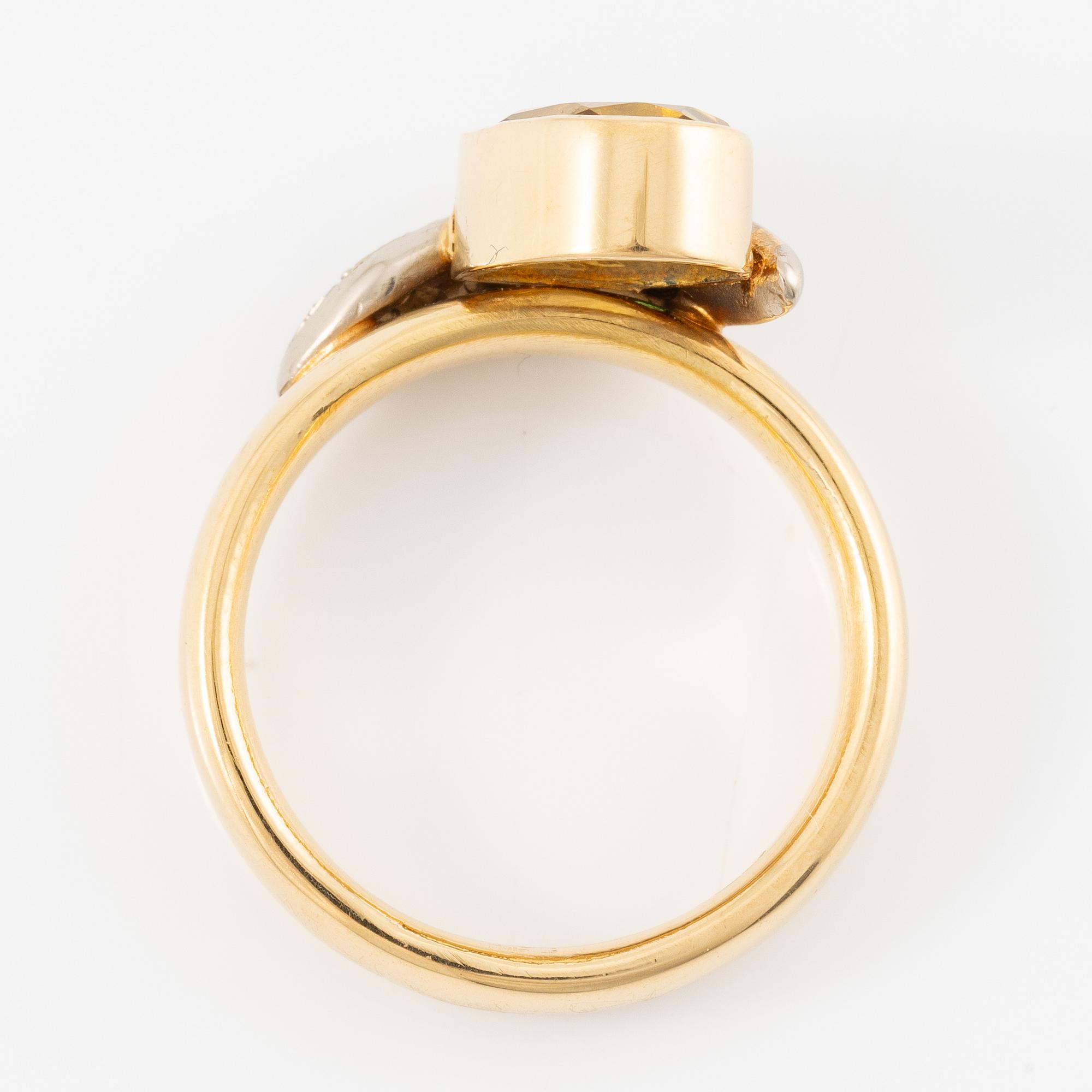 Jan-Christer Lundqvist, ring, 18K gold with yellow zoisite and green stones, Skövde 1999.