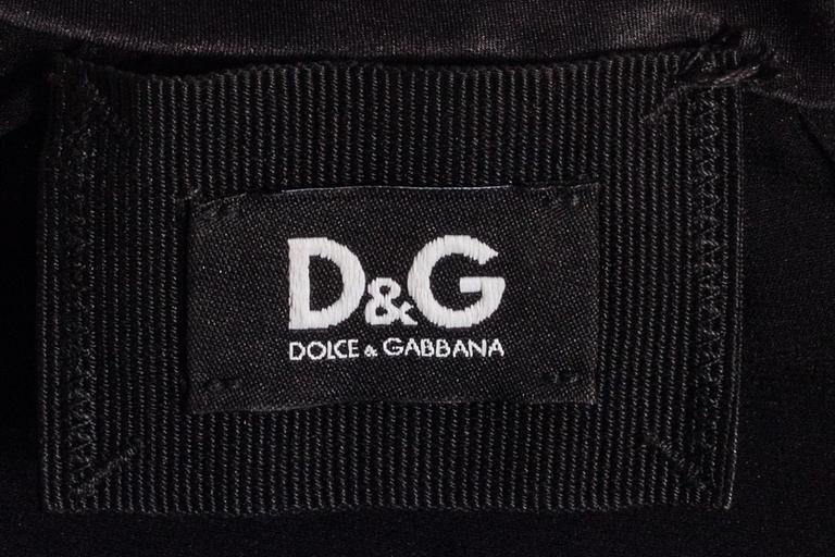 KLÄNNING, D & G.
