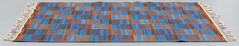 Mai Wellner, A CARPET, "Slagrutan", flat weave, ca 217 x 163,5 cm, signed AB MMF MW.