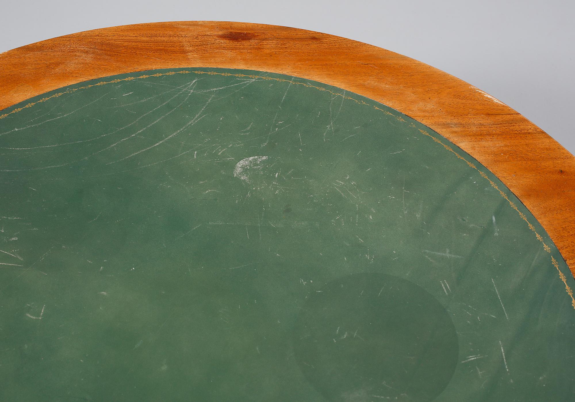 KARUSELLBORD, 1800-tal.