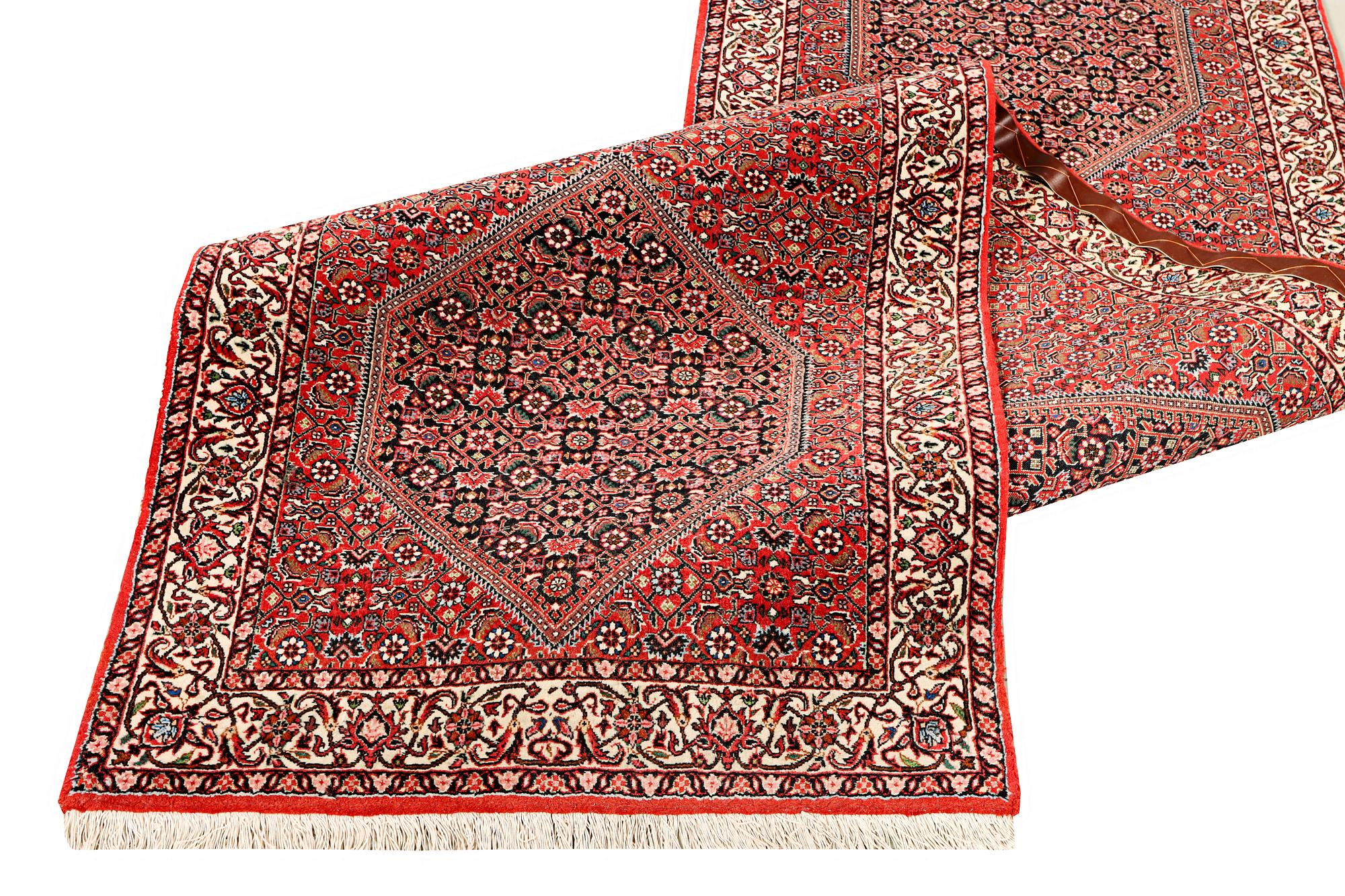 Gallerimatta, Bidjar, sk. Takab, ca 295 x 90 cm.