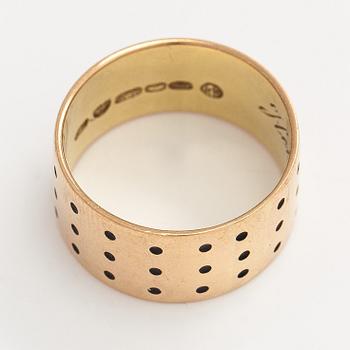Kalevala Koru, ring, "Kaira", 14K gold, Helsinki 1960.