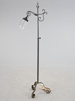 GOLVLAMPA, smide, 1900-tal.