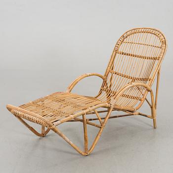 SOLSTOL/VILFÅTÖLJ, rotting, 1900-tal. Dyna medföljer.