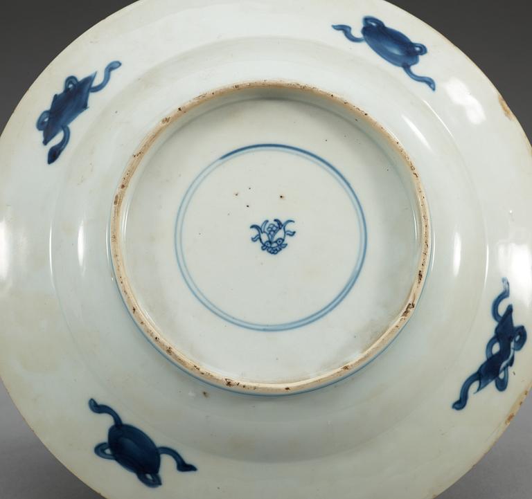 A set of four blue and white dishes, Qing dynasty, Kangxi (1662-1722).