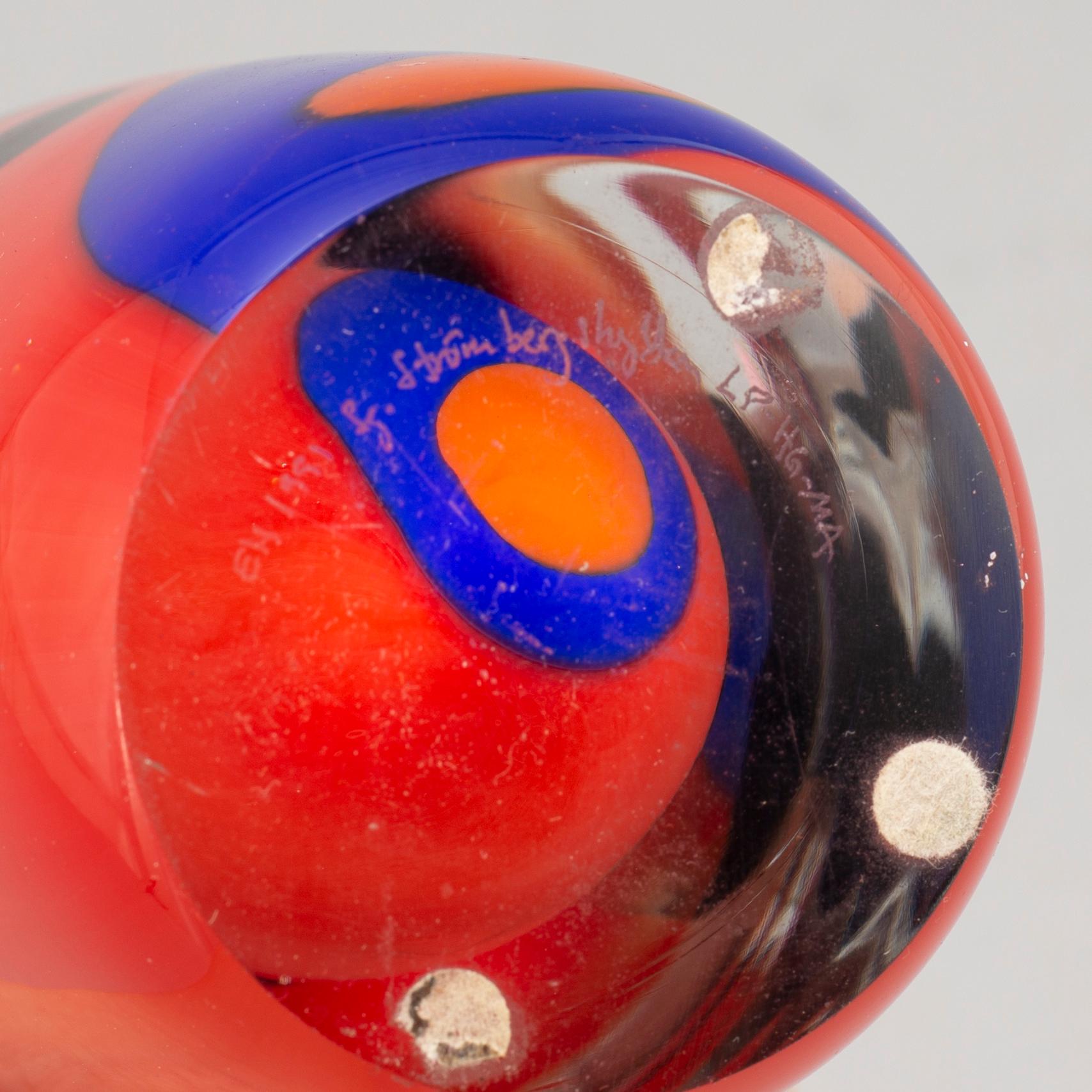 Erik Höglund, a glas sculpture/vase from Strömbergshyttan 1991.