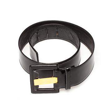 SKÄRP, Yves Saint Laurent.