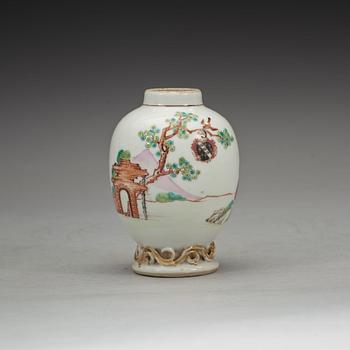 TEDOSA, vapenporslin. Qing dynastin, Qianlong (1736-95).