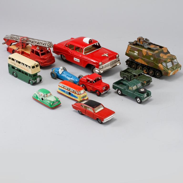 LEKSAKSBILAR, 11 st, Dinky Toys, Corgi m.m., 1900-talets andra hälft.