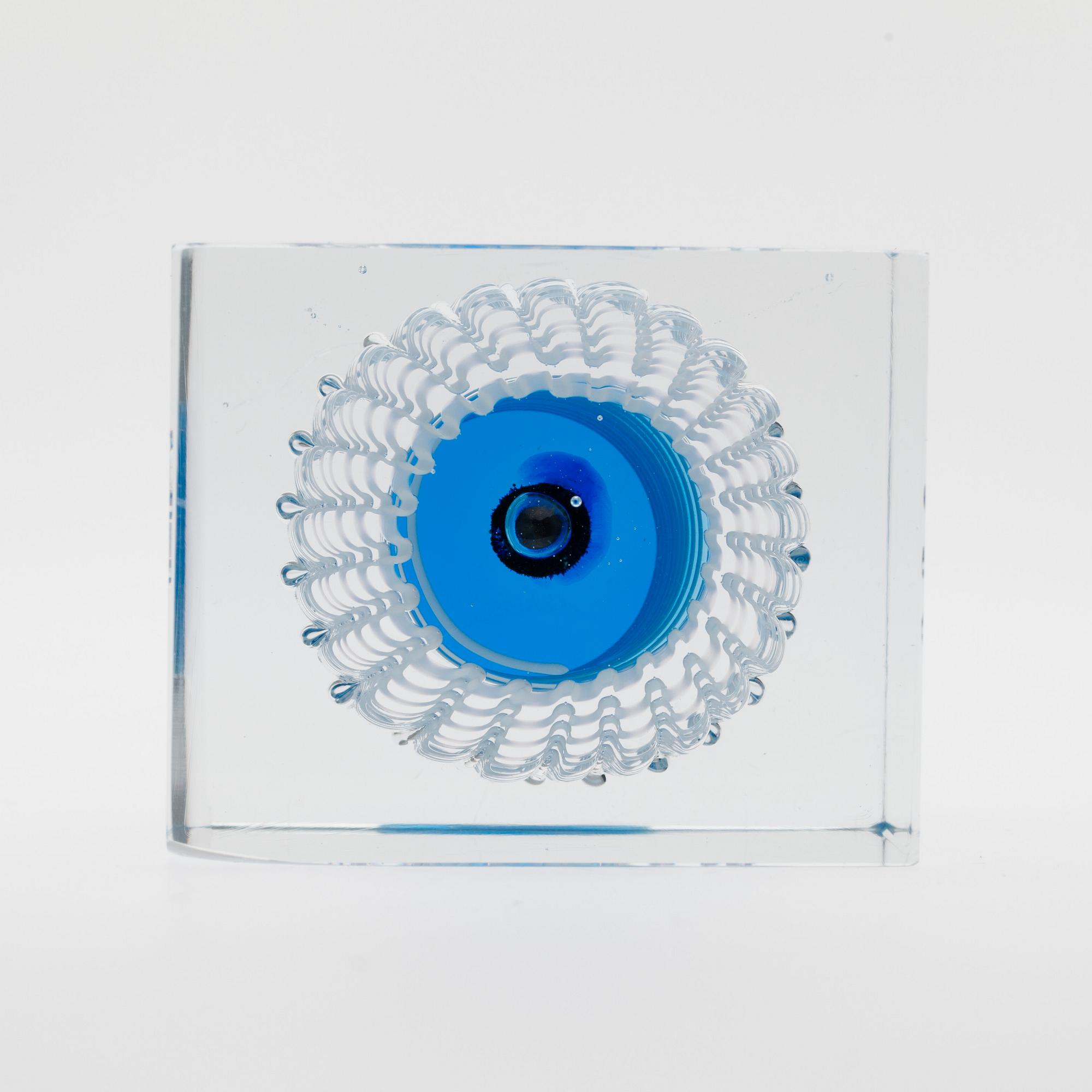 ÅRSKUB, glas, signerad Oiva Toikka, Nuutajärvi 1993, numrerad 589/2000.