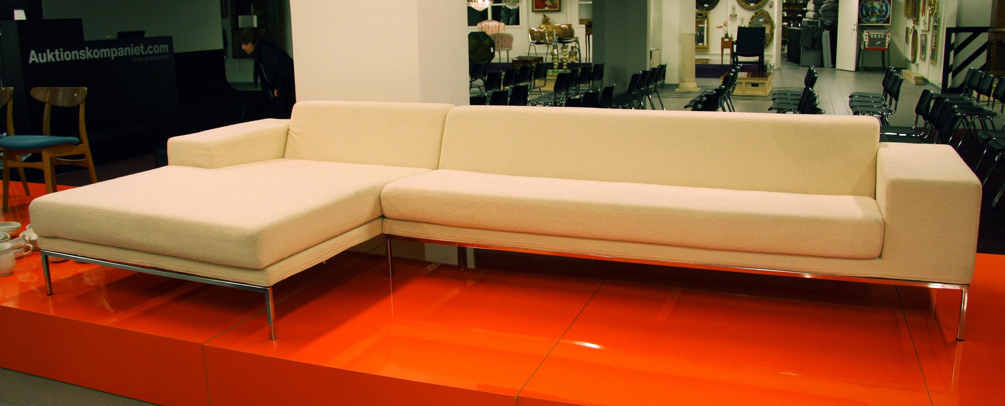 SOFFA. "Hockney". Design Eero Koivisto, 1999.