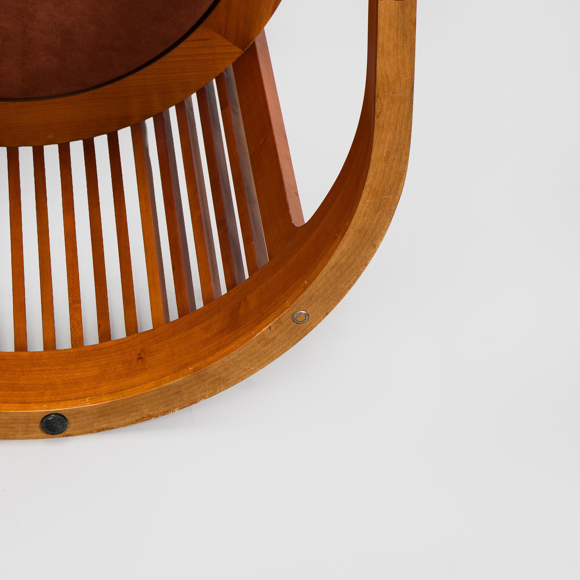 Frank Lloyd Wright, käsinojatuoleja, 4 kpl, mallinumero 606, ”Barrel”, Cassina.