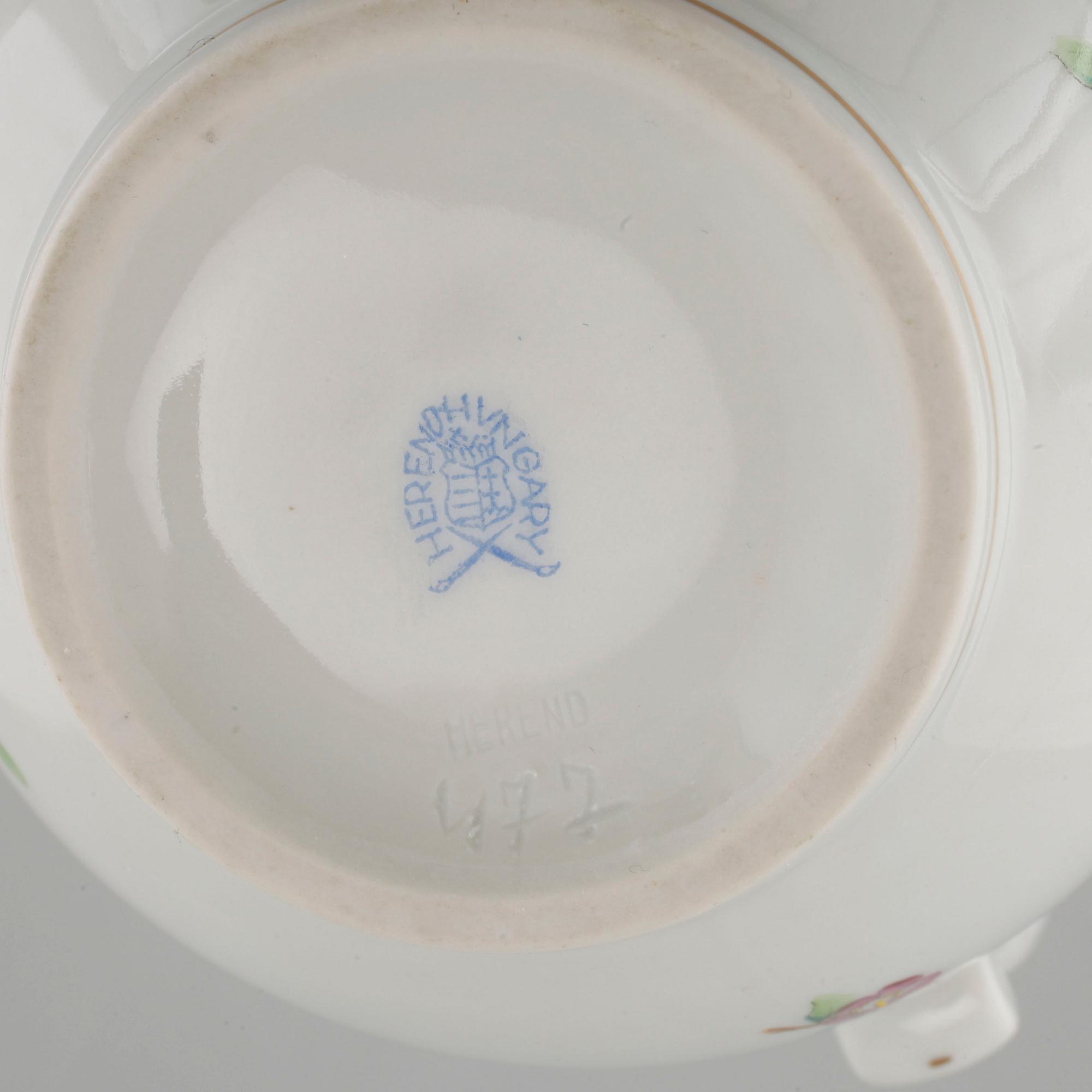 29 Herend porcelain items from the second half of the 20th century.