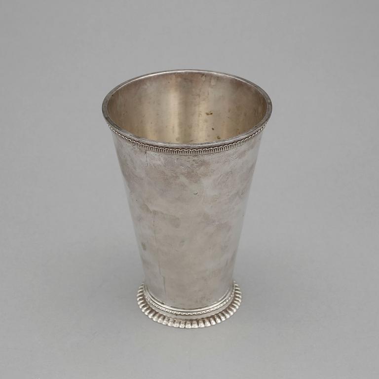 VAS, silver. Guldsmedsaktiebolaget GAB, Stockholm, 1922. Vikt ca 268 gram.