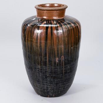 LARGE URN, ceramic, China, late 20th century.