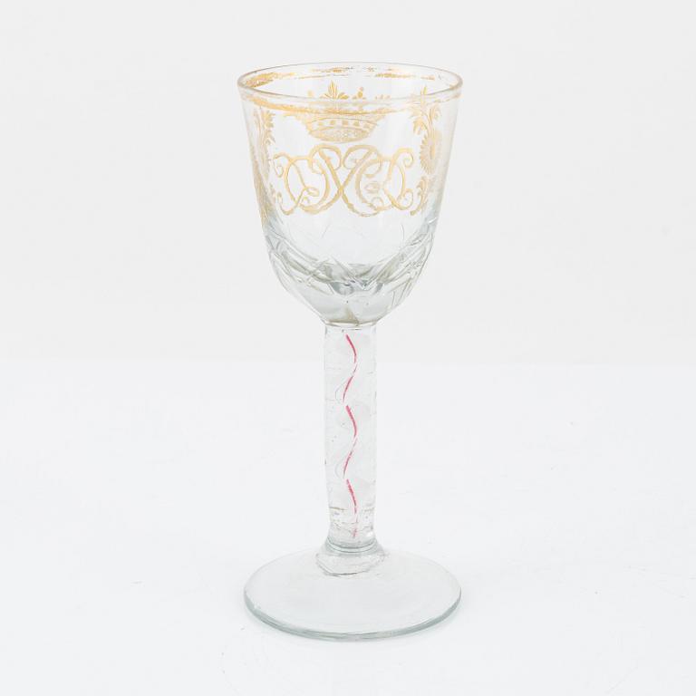 An engraved wine glass possibly from Göteborgs glasbruk, 18th century.