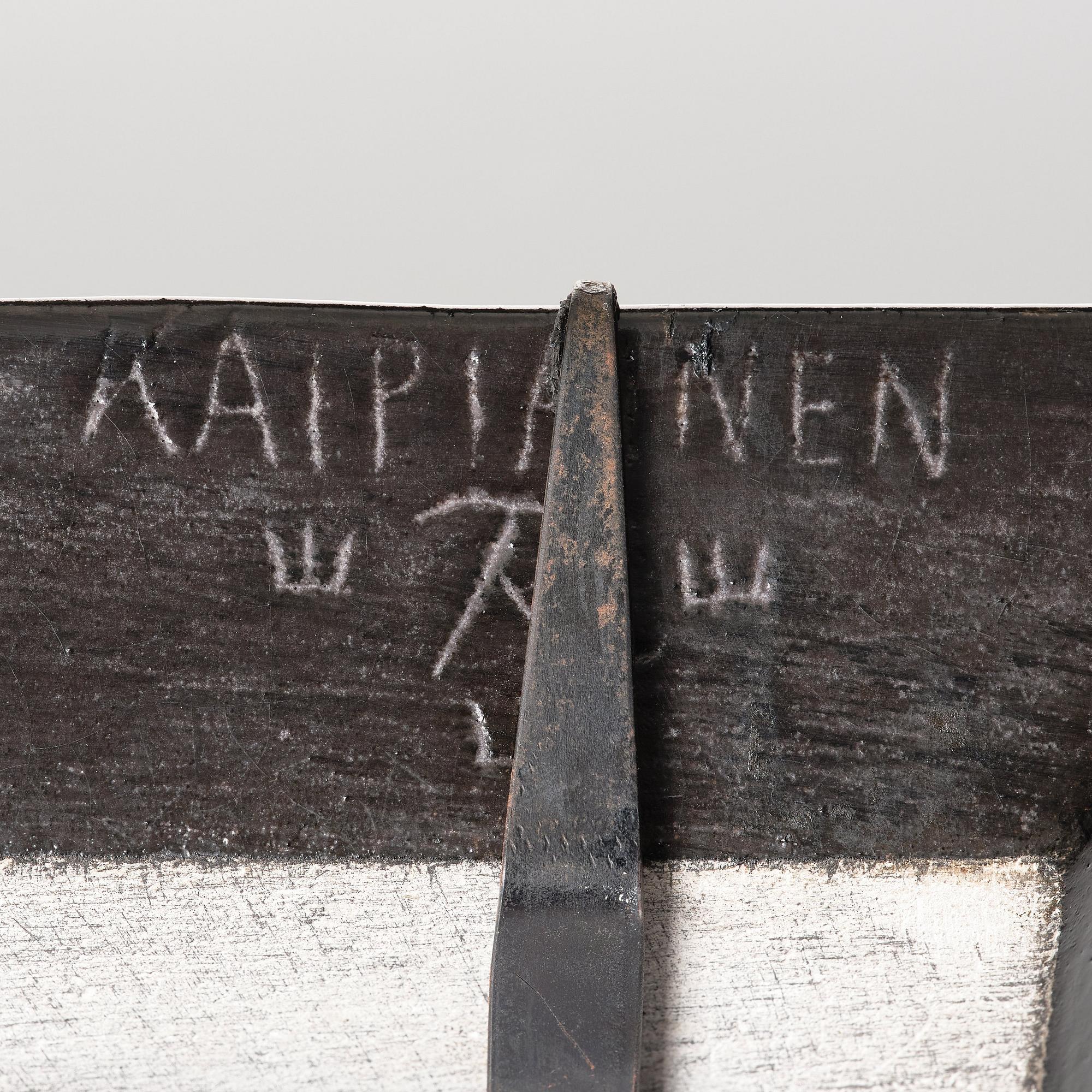 Birger Kaipiainen, a stoneware dish, Rörstrand 1950s.