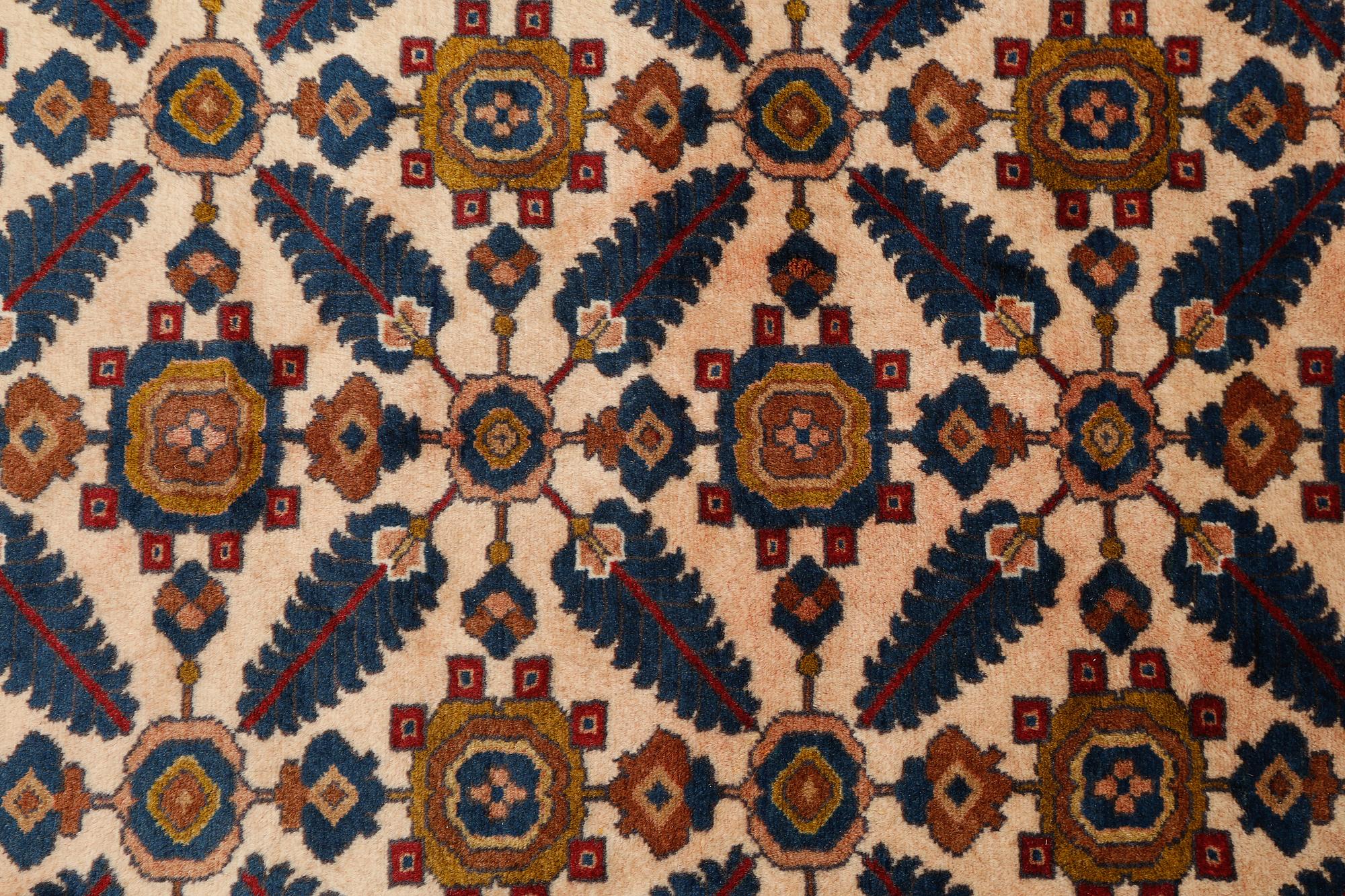 MATTA, Bachtiari, old, 192 x 90 cm.