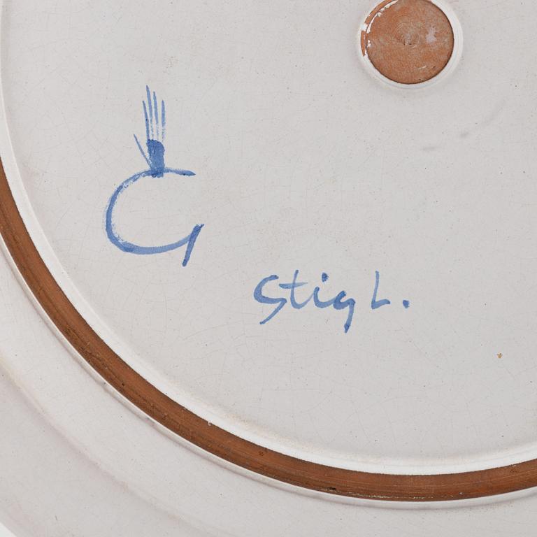 Stig Lindberg, a faience dish, Gustavsberg studio, Sweden 1940-50s.
