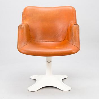 YRJÖ KUKKAPURO, a pair of 1970's '417' chairs for Haimi.