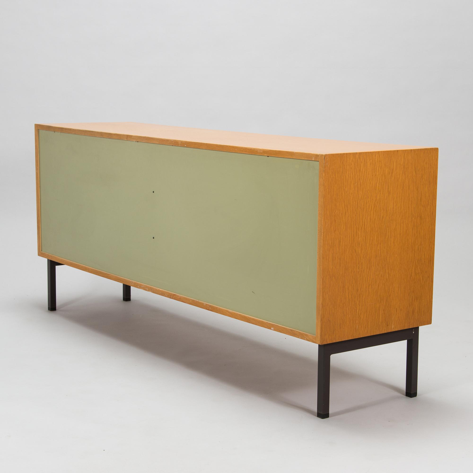 Florence Knoll, senkki/sivupöytä, Artek. Lisenssillä valmistettu Billnäsin tehtailla, Fiskars, 1960-luku.