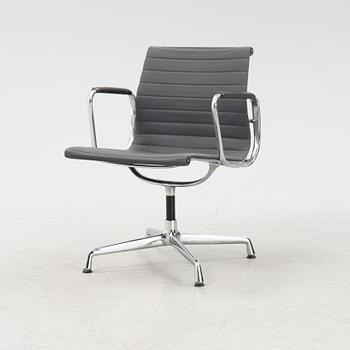 Charles & Ray Eames, EA 108 office chair, Vitra.