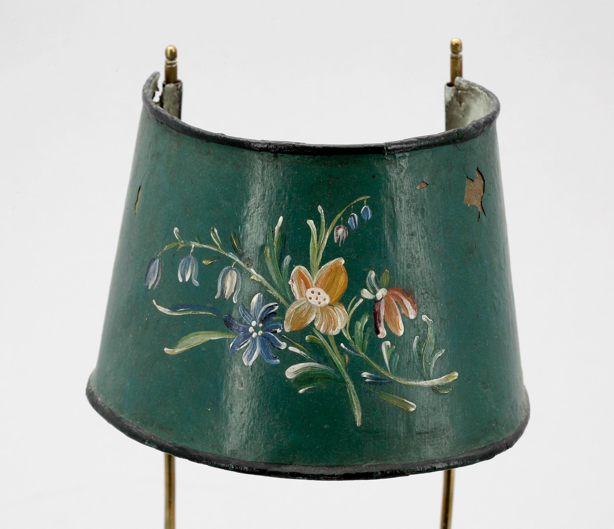 BORDSLAMPA/LÄSLJUSSTAKE. Empirestil. 1800/1900-tal.