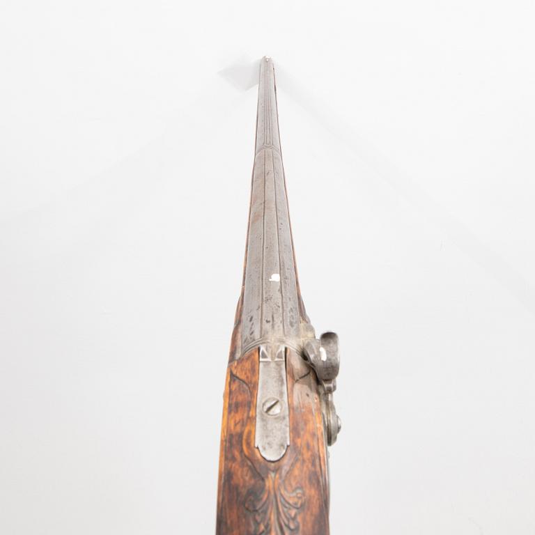 Percussion lock rifle, converted from flintlock, 18th / 19th century.