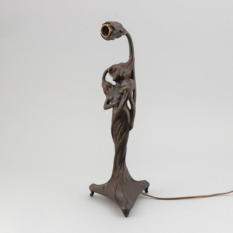 Alf Wallander, an Art Nouveau patinated bronze table lamp, AB Förenade konstgjuterierna, Stockholm 1898-1900.