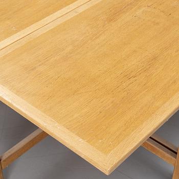 Børge Mogensen, a 'Øresund' drop-leaf table from Karl Andersson & Söner.